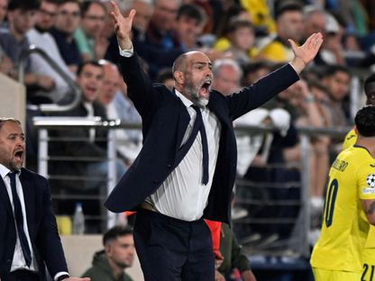 مدرب يوفنتوس إيغور تودور في مباراة فياريال بدوري أبطال أوروبا 1 أكتوبر 2025 - Reuters