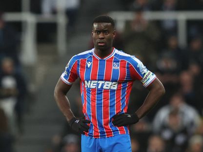 مارك غيهي خلال مباراة بين كريستال بالاس ونيوكاسل يونايتد - 4 يناير 2026 - REUTERS