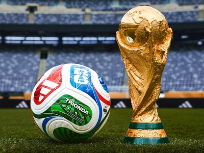 كرة كأس العالم 2026 TRIONDA تعِد بثورة تكنولوجية تنهي جدل التحكيم
