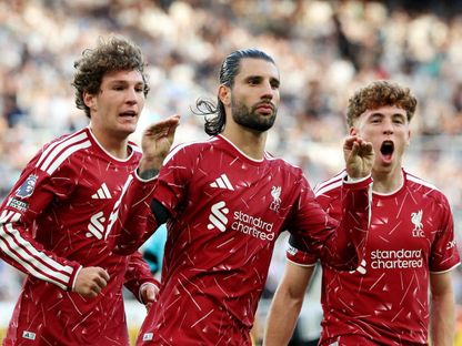 دومينيك سوبوسلاي مهاجم ليفربول يحتفل بهدفه في مرمى نيوكاسل في الدوري الإنجليزي - 23 أغسطس 2026 - Reuters