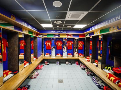 غرفة ملابس منتخب إسبانيا قبل مواجهته إيطاليا في "يورو 2024" - 20 يونيو 2024 - X/@SEFutbol