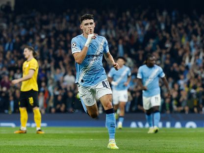 فيل فودين لاعب مانشستر سيتي يحتفل بهدفه الأول أمام دورتموند بدوري أبطال أوروبا - 5 نوفمبر 2025 - Action Images via Reuters