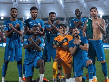 احتفال لاعبين من الهلال بالفوز على الاتفاق بالدوري السعودي - 18 أكتوبر 2025 - X/@Alhilal_FC