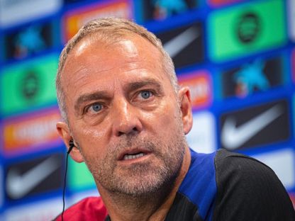 هانزي فليك مدرب برشلونة خلال المؤتمر الصحفي قبل مباراة أتلتيك بلباو في الدوري الإسباني - 24 مايو 2025 - X/@FCBarcelona