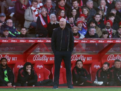 آرني سلوت مدرب ليفربول خلال مواجهة نوتنغهام بالدوري الإنجليزي الممتاز - 22 فبراير 2026 - Reuters