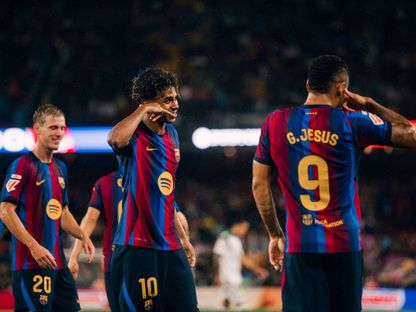 لامين يامال يحتفل مع غابرييل جيسوس بهدف لبرشلونة في مرمى راسينغ سانتاندر - 16 سبتمبر 2026 - fcbarcelona.es