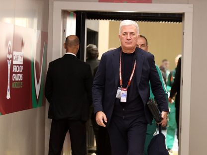 فلاديمير بيتكوفيتش أثناء وصوله ملعب "الأمير مولاي الحسن" قبل مباراة الجزائر والسودان - 24 ديسمبر 2025 - FB/Équipe d'Algérie de football