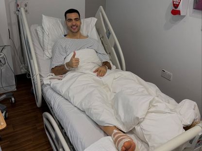 الإسباني ميكيل ميرينو بعد إجراء عملية جراحية في عظم قدمه اليمنى - 9 فبراير 2026 - IG/mikelmerino/