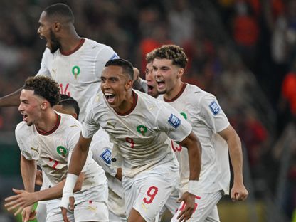 احتفال لاعبي المغرب بالفوز على هولندا والتأهل لثمن نهائي كأس العالم - 30 يونيو 2026 - X/@EnMaroc