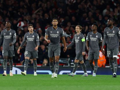 لاعبون من ريال مدريد بعد قبول هدف أمام أرسنال بذهاب ربع نهائي دوري أبطال أوروبا - 8 أبريل 2025 - Reuters