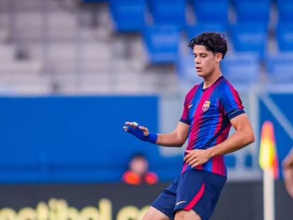 لاعب برشلونة أليكس كامبوس خلال مباراة مع فريق أتلتيك ضد أوتيبو - 16 أكتوبر 2026 - www.fcbarcelona.com