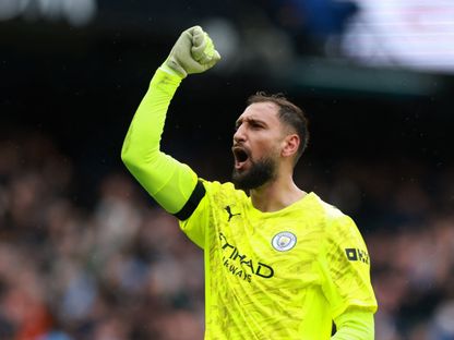 جيانلويجي دوناروما حارس مرمى مانشستر سيتي خلال مواجهة مانشستر يونايتد بالدوري الإنجليزي الممتاز - 14 سبتمبر 2025 - Reuters