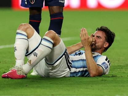 نيكولاس تاليافيكو مدافع الأرجنتين يتعرض لضربة أمام الرأس الأخضر بكأس العالم - 3 يوليو 2026 - Reuters