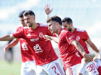 الأهلي يعجز أمام جدار المحلة ويهدر نقطتين جديدتين بالدوري المصري