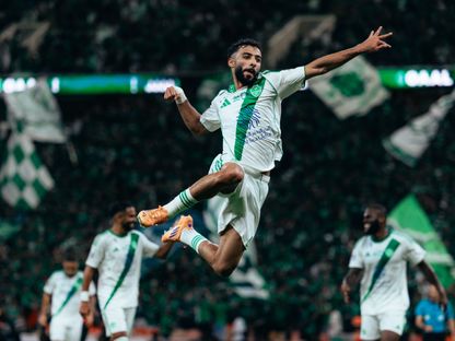 احتفال صالح أبو الشامات لاعب الأهلي بتسجيل هدف في مرمى الخلود بالدوري السعودي - 16 مايو 2026 - X/@@ALAHLI_FC