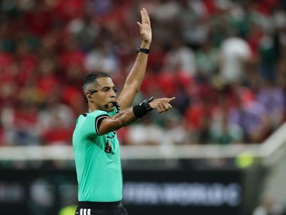 الحكم المصري أمين عمر يدير لقاء التشيك وكوريا الجنوبية بكأس العالم - 12 يونيو 2026 - Reuters