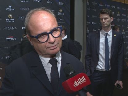 لويس كامبوس المدير الرياضي لباريس سان جيرمان في حديث مع الشرق خلال حفل جوائز غلوب سوكر 2025 في دبي - 28 ديسمبر 2025 - Asharq Sports