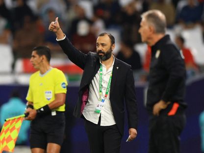 طارق السكتيوي مدرب منتخب المغرب في مباراة عمان بكأس العرب - 5 ديسمبر 2025 - Reuters