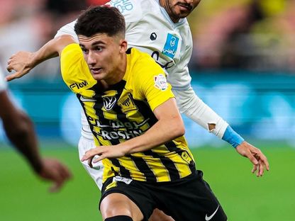 أوناي هيرنانديز لاعب نادي الاتحاد السعودي في مباراة الأخدود بدوري روشن السعودي - 2 مارس 2025 - X/@AImodrj