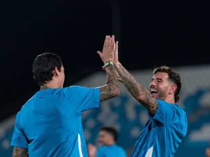 ثيو هيرنانديز وداروين نونيز من تدريبات الهلال قبل مباراة الدحيل بدوري أبطال آسيا - 16 سبتمبر 2025 - X/Alhilal_FC