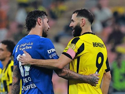 صفقة الموسم تقترب.. كريم بنزيما يتفق مع الهلال ومفاوضات حول الراتب والمدة