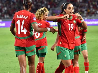 فرحة لاعبات المغرب بالهدف المسجل في نصف نهائي كأس أمم إفريقيا أمام غانا - 22 يوليو 2025 - X/@EnMaroc