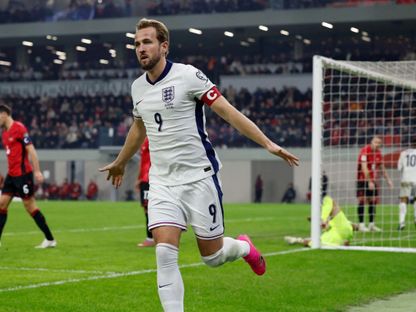 هاري كين يسجل هدف تقدم إنجلترا أمام ألبانيا بتصفيات أوروبا المؤهلة لكأس العالم 2026 - 16 نوفمبر 2025 - Reuters