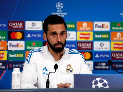 ألفارو أربيلوا مدرب ريال مدريد في المؤتمر الصحفي قبل مواجهة مانشستر سيتي في إياب ثمن نهائي دوري أبطال أوروبا - 16 مارس 2026 - Reuters