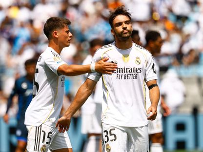 راؤول أسينسيو مدافع ريال مدريد يتعرض للطرد خلال لقاء باتشوكا بكأس العالم للأندية - 22 يونيو 2025 - Reuters