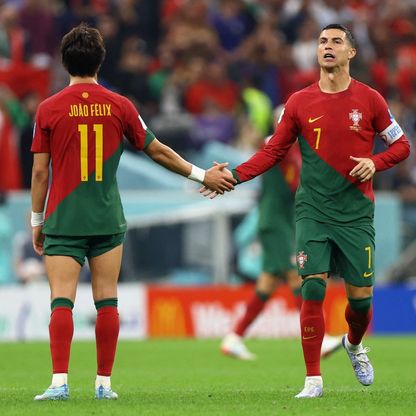 فيديو.. جواو فيلكس يركض خلف رونالدو في المران وسط صمت النصر