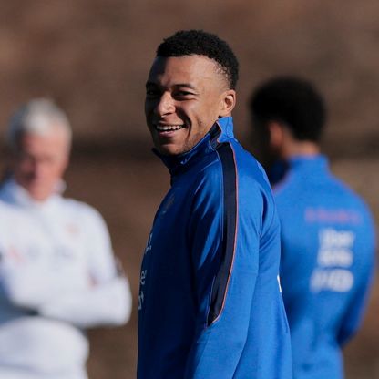 الصحافي الفرنسي يتهم ريال مدريد وكيليان مبابي باعتماد "استراتيجية كذب" حول إصابته