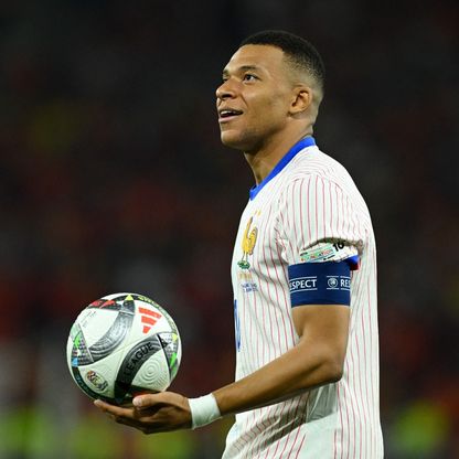 مبابي يسخر من الإعلام الفرنسي بعد شائعة "الشعلة الأولمبية"