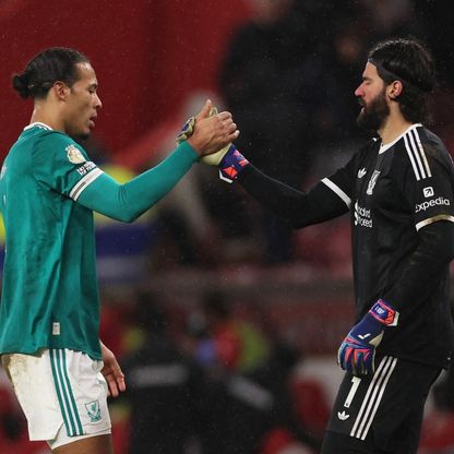 فان دايك يعلّق على رحيل "أفضل حارس في العالم" عن ليفربول