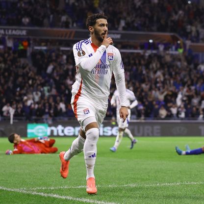 نيوم يضم "الساحر الجزائري" بن رحمة في صفقة تاريخية