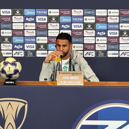 رياض محرز خلال مؤتمر صحافي قبل نهائي دوري أبطال آسيا للنخبة بين الأهلي وماتشيدا في جدة - 24 أبريل 2026