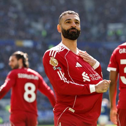 شاهد.. فان دايك يخطف الأضواء من صلاح  بهدف ضد إيفرتون في الدقيقة 100