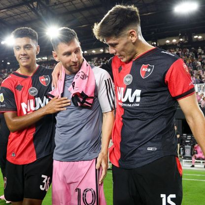 هل يرغب ليونيل ميسي باللعب في الدوري الأرجنتيني؟