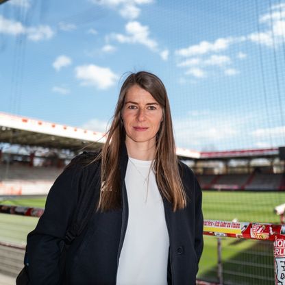 إيتا تكتب التاريخ في الدوري الألماني وتتولى تدريب هذا النادي