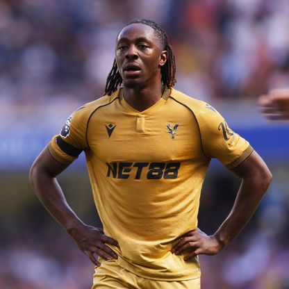 إيزي يعزز غموضاً حول مستقبله ومدرب بالاس منزعج من "شائعات"