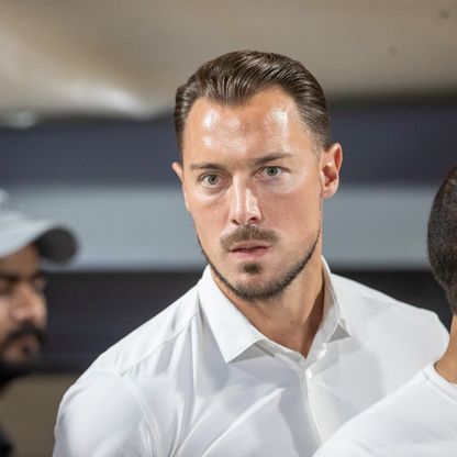 مدرب الأهلي يواجه الهلال وعينه على لقب دوري روشن السعودي