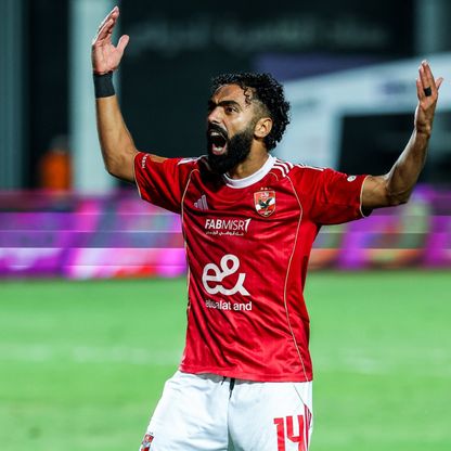 الأهلي يجدد عقد حسين الشحات لموسمين