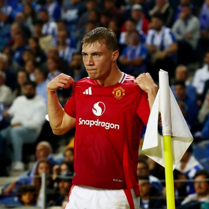 تفاؤل في ميلان بموافقة هويلوند على الرحيل عن مانشستر يونايتد