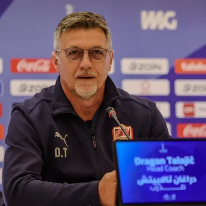 مدرب منتخب البحرين دراغان تالاييتش خلال مؤتمر صحافي قبل نهائي "خليجي 26" أمام عُمان - 3 يناير 2025
