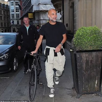 غوارديولا يوضح حقيقة تهديده بالاستقالة من تدريب مانشستر سيتي