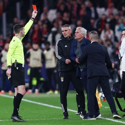 تحذير لريال مدريد ومورينيو.. حكم مثير للجدل يدير مواجهة روما