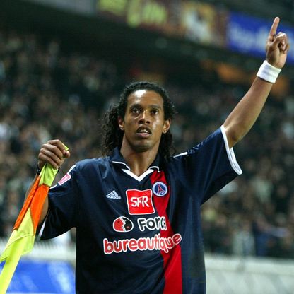 رسالة رونالدينيو إلى باريس سان جيرمان قبل مواجهة أرسنال بدوري الأبطال