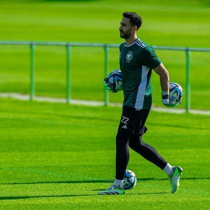 دونيس يستبعد العقيدي من معسكر المنتخب السعودي في "خليجي 27" بعد إصابته