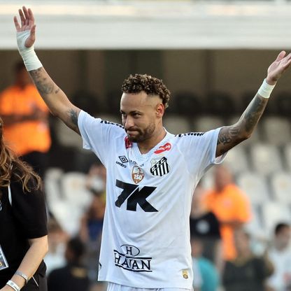 نيمار يقود سانتوس للبقاء بالدوري البرازيلي بالفوز على كروزيرو