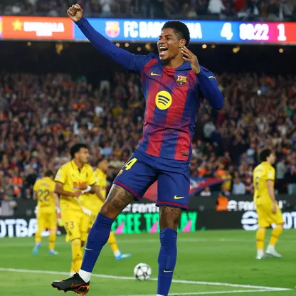لاعب برشلونة ماركوس راشفورد يحتفل بالتسجيل ضد إسبانيول في الدوري الإسباني - 11 أبريل 2026