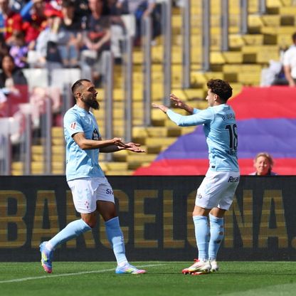 هل ساهم الحكم في فوز برشلونة؟ دوران مهاجم سيلتا فيغو يُوضح